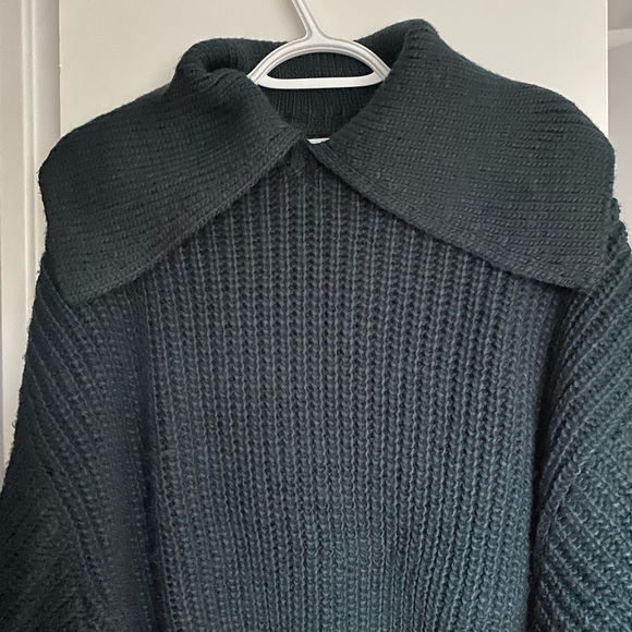 Collared & Balloon Sleeved Sweater - Picture 4 of 6